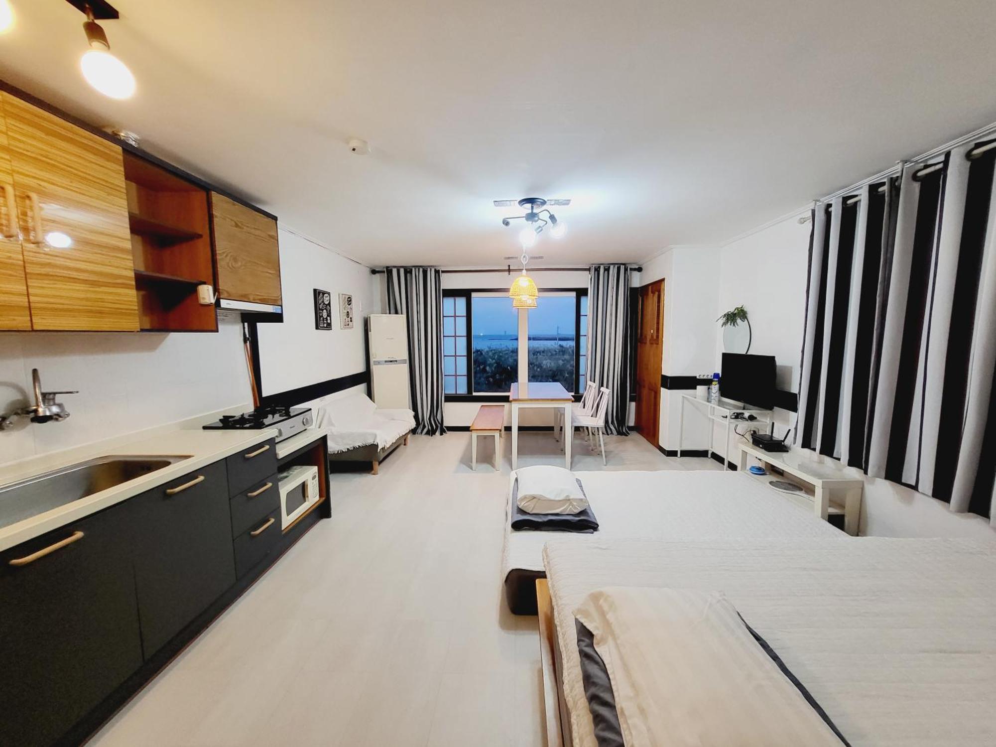 Morning Beach Pension Jeju Exterior foto