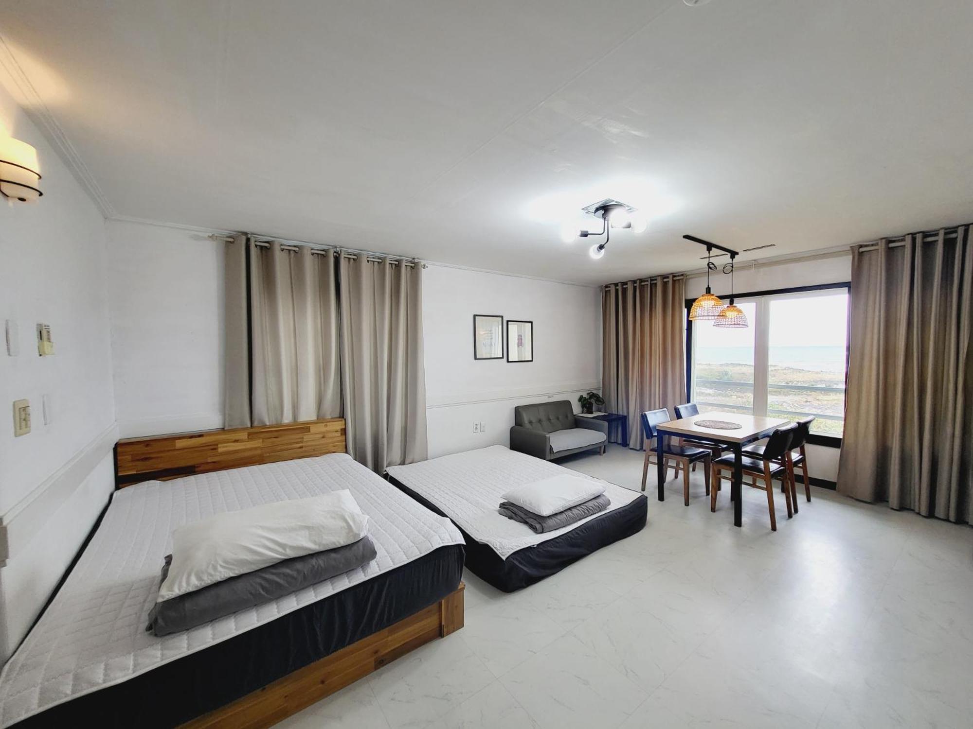 Morning Beach Pension Jeju Exterior foto